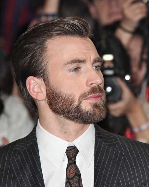 chris evans pentear sobre corte de cabelo cortado para trás em fatias