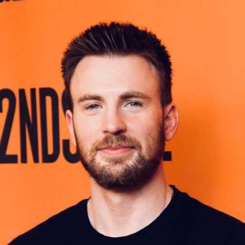 chris evans taglio di capelli corto spiky