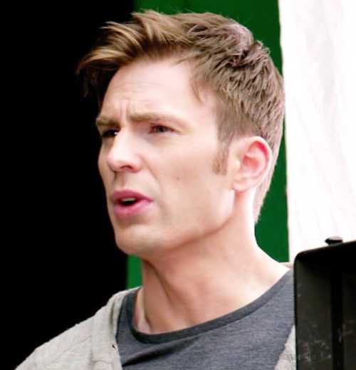  chris Evans parte laterale taglio di capelli 